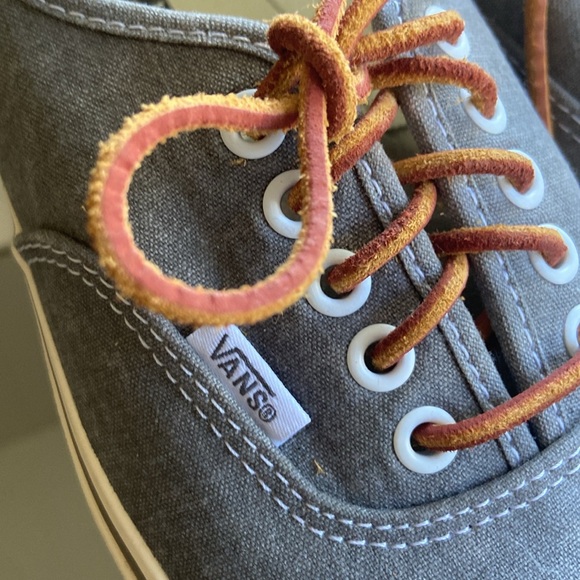 Vans Off The Wall gray Lace Up  Sneakers Men Size 9 Women 10.5 NEW NEVER WORN - Picture 2 of 6